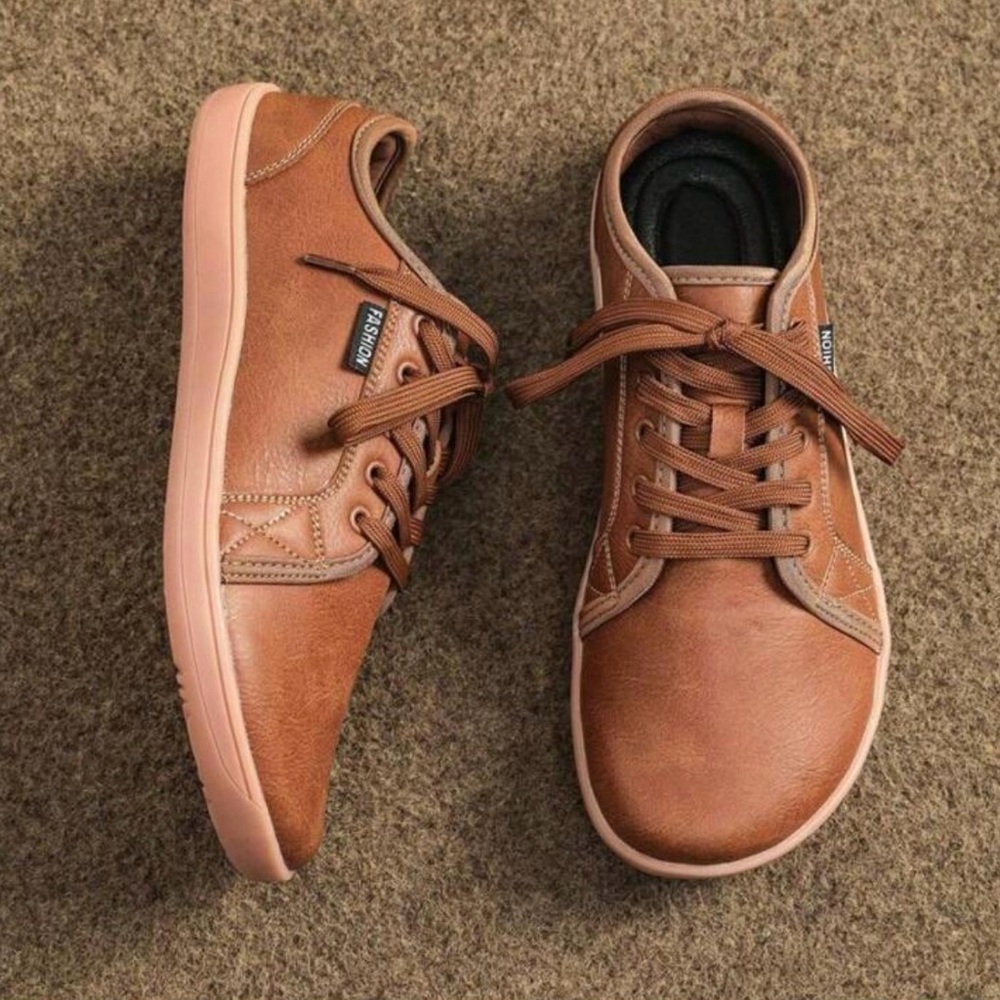 Men’s shoes. Size 47